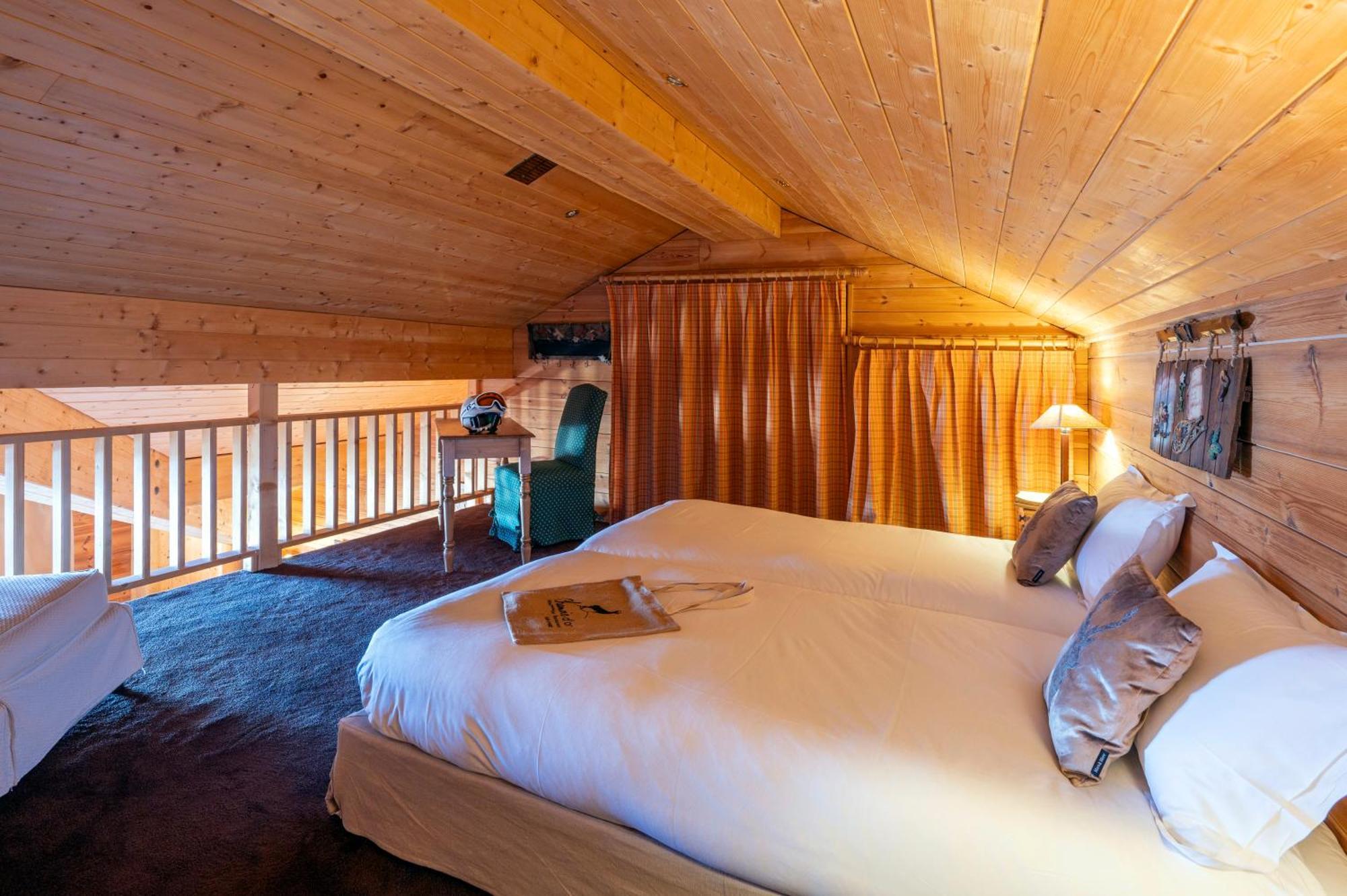 Hotel Au Chamois D'Or By Les Etincelles Alpe d'Huez Exterior foto